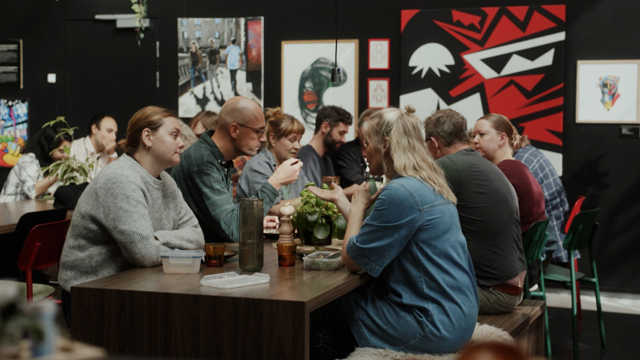 Aftensmad i Spinderihallernes cafe